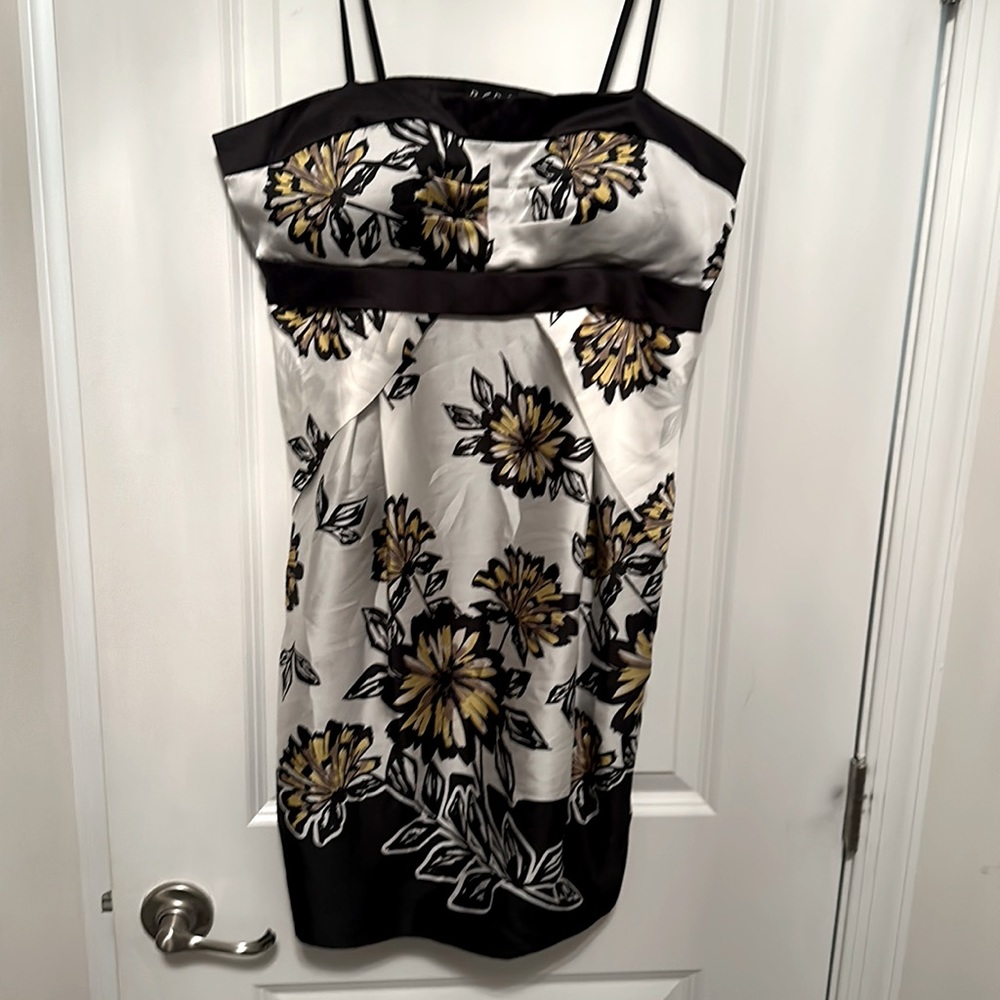 BCBG flower dress never worn